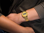 A CASIO VINTAGE UNISEX ROUND BRACELET IN GOLD